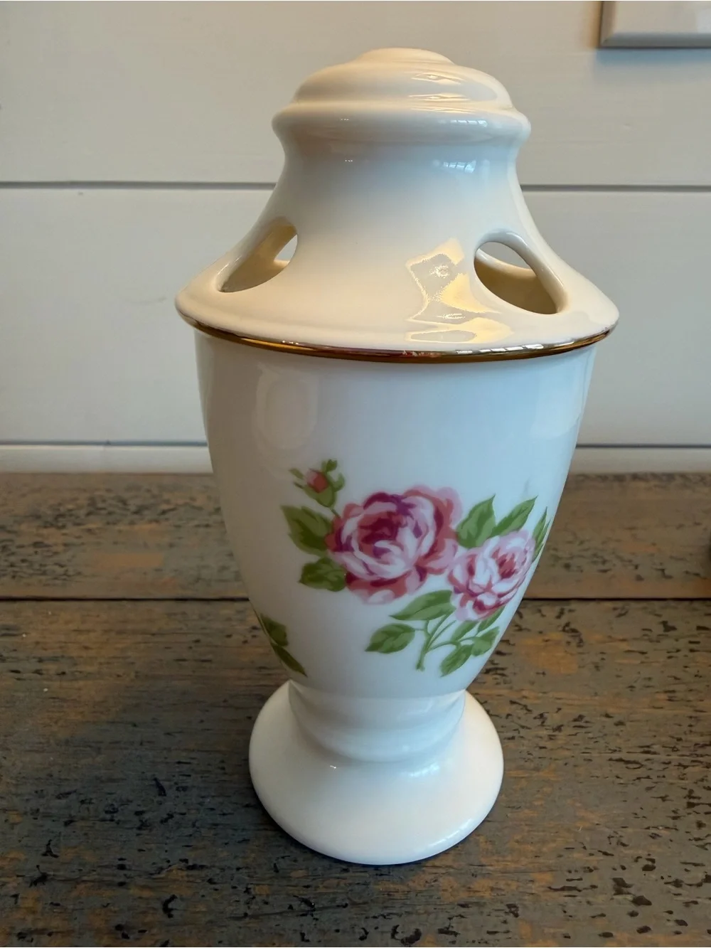 Martha Stewart Rose Ceramic Toothbrush Holder